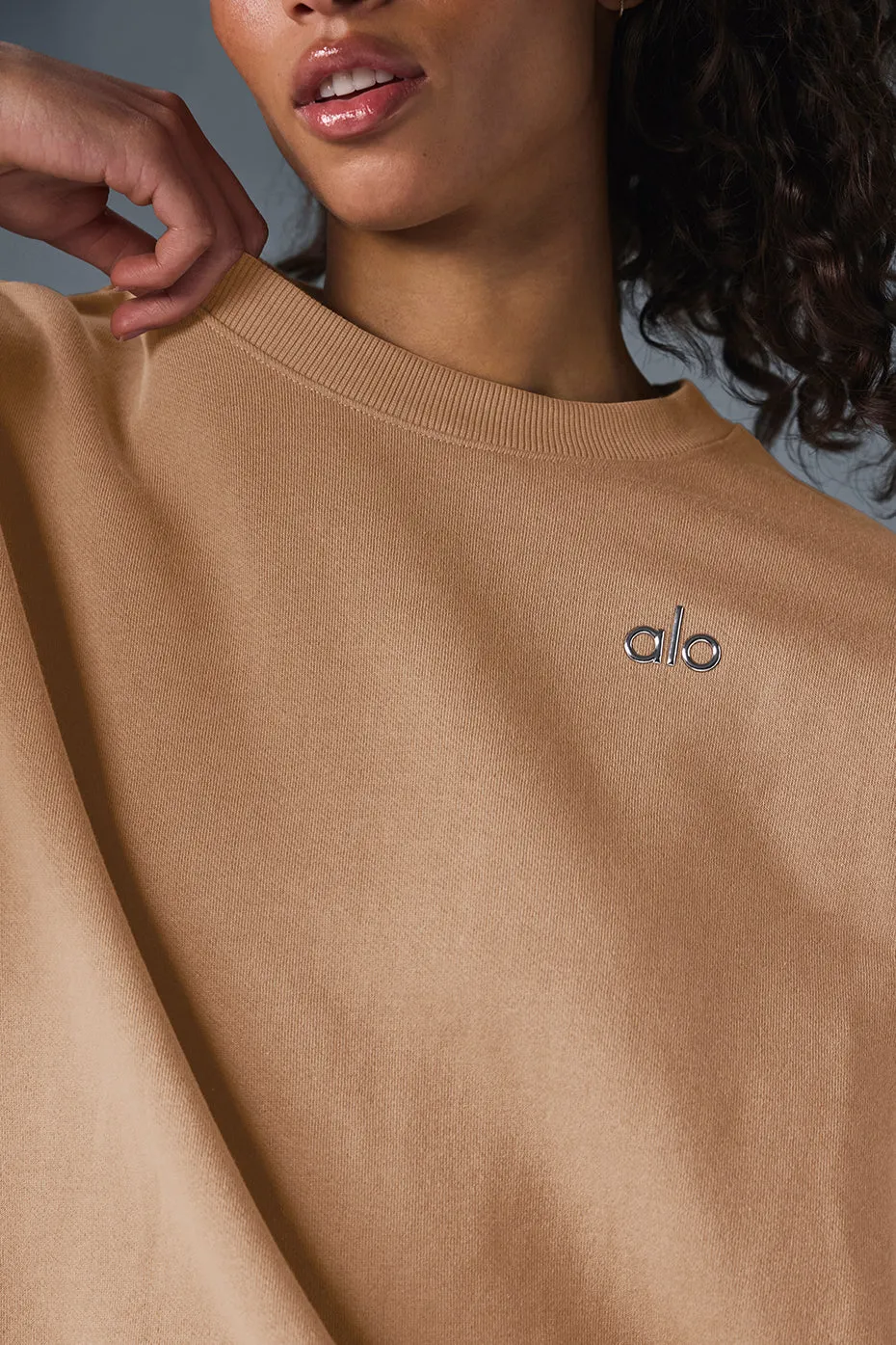 Accolade Crew Neck Pullover - Toasted Almond