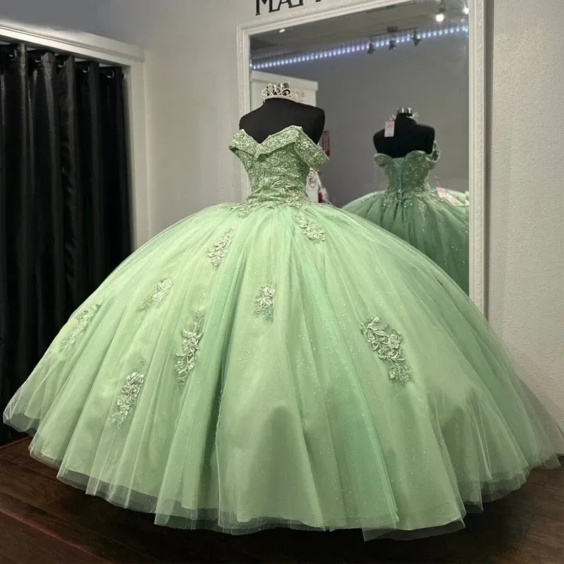 Luxury Sage Green Mexican Quinceanera Dresses Applique Lace Prom Gown