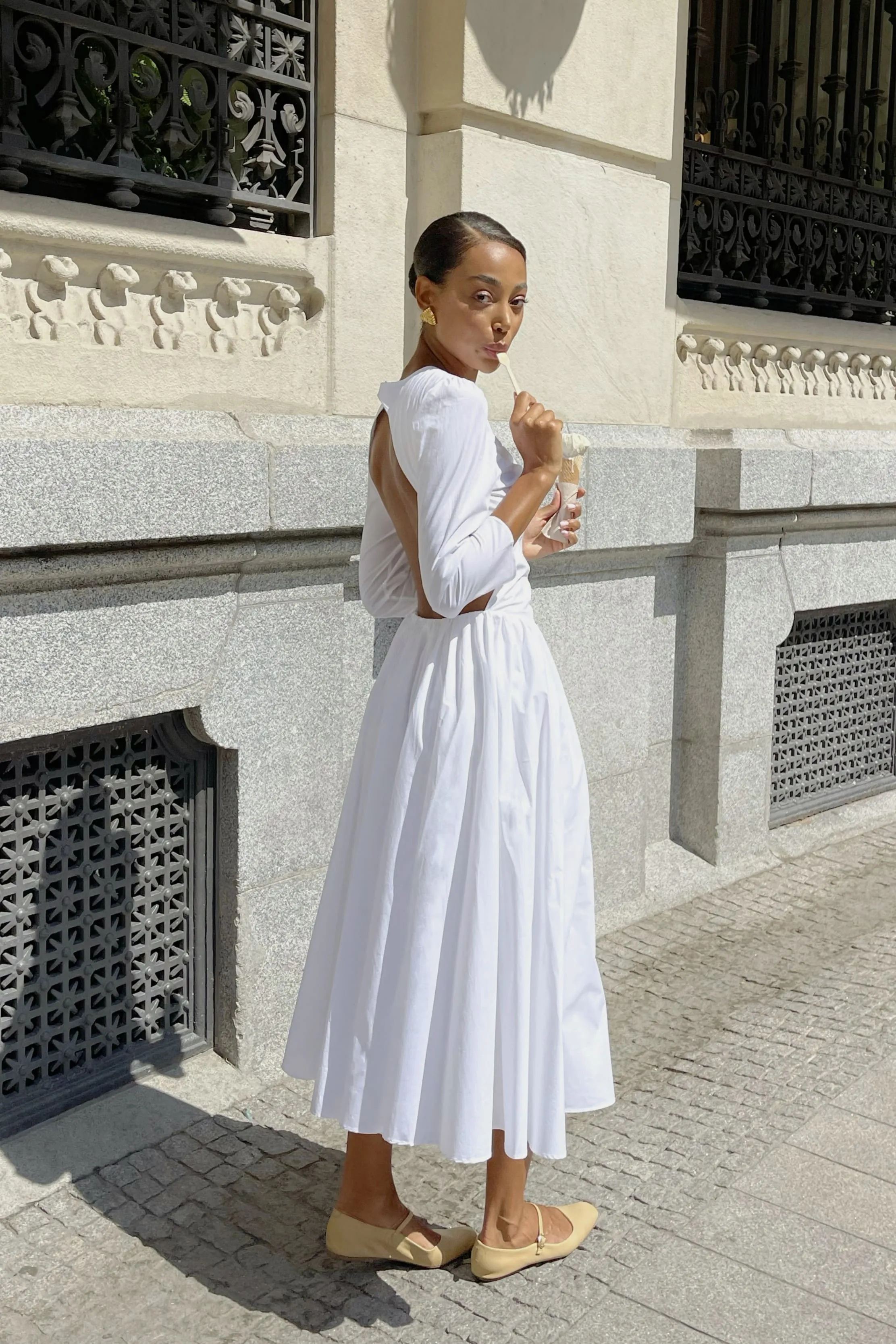 VESTIDO BRANCO COMPRIDO CAMBRAIA